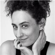 Very experienced tutor with great knowledge of many different languages and empathy!